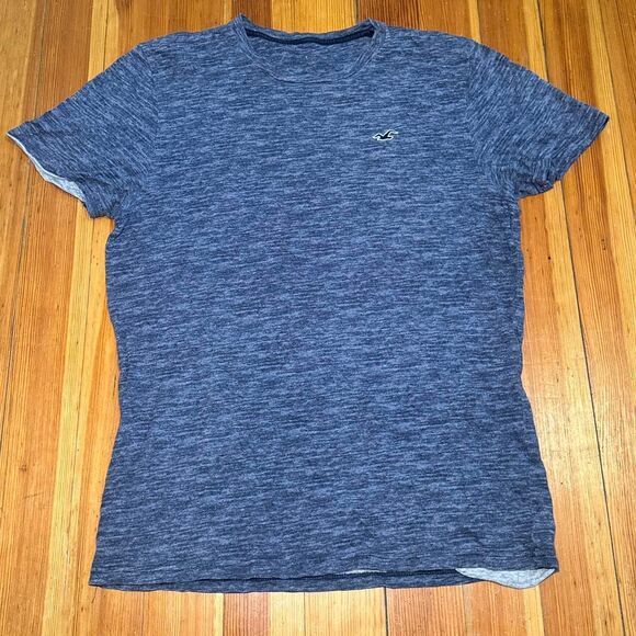 Hollister-co Men's Blue and Navy T-shirt - Picture 1 of 2